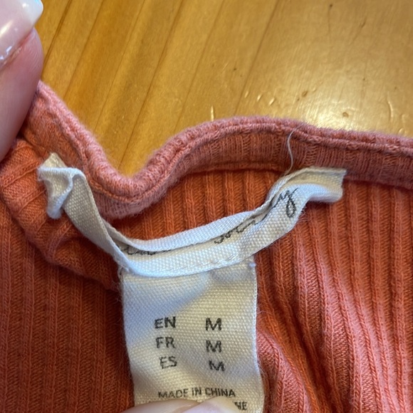 Pink crop top - Picture 3 of 3